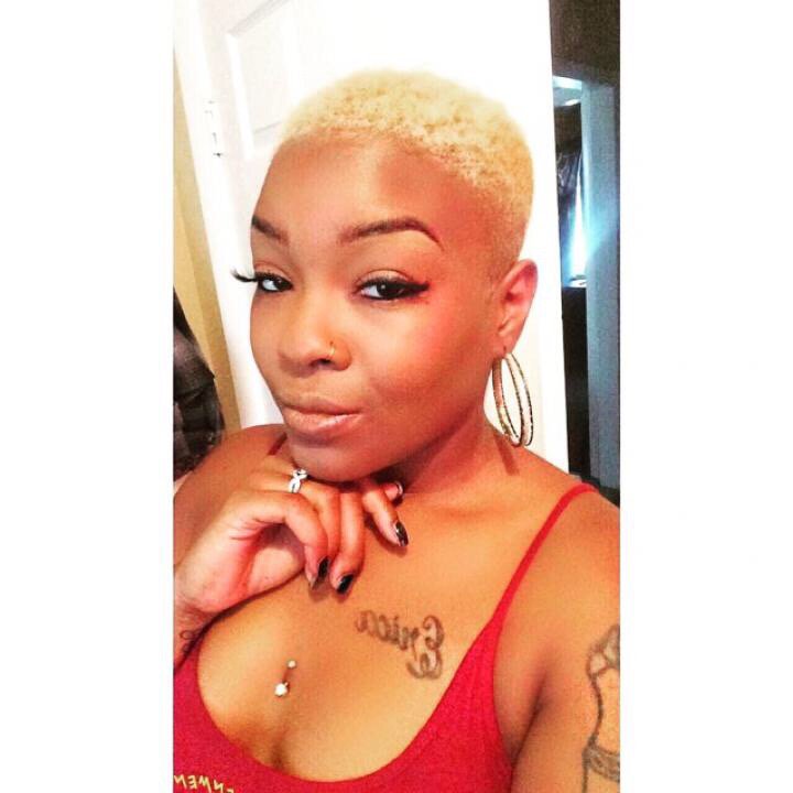 EBABYFANS's tweet photo. 😎Yo, high key, everyone get in my broadcast now #liveme Erica Barber : https://t.co/qppBpksDtp https://t.co/89XQg92Vxq
