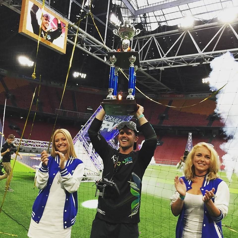 CONNEX_Amimon's tweet photo. Gary Kent from #xbladesracing wins #formulafpv all digital race in Amsterdam https://t.co/tLJ0wqwUGJ https://t.co/tU2wEBN4PV