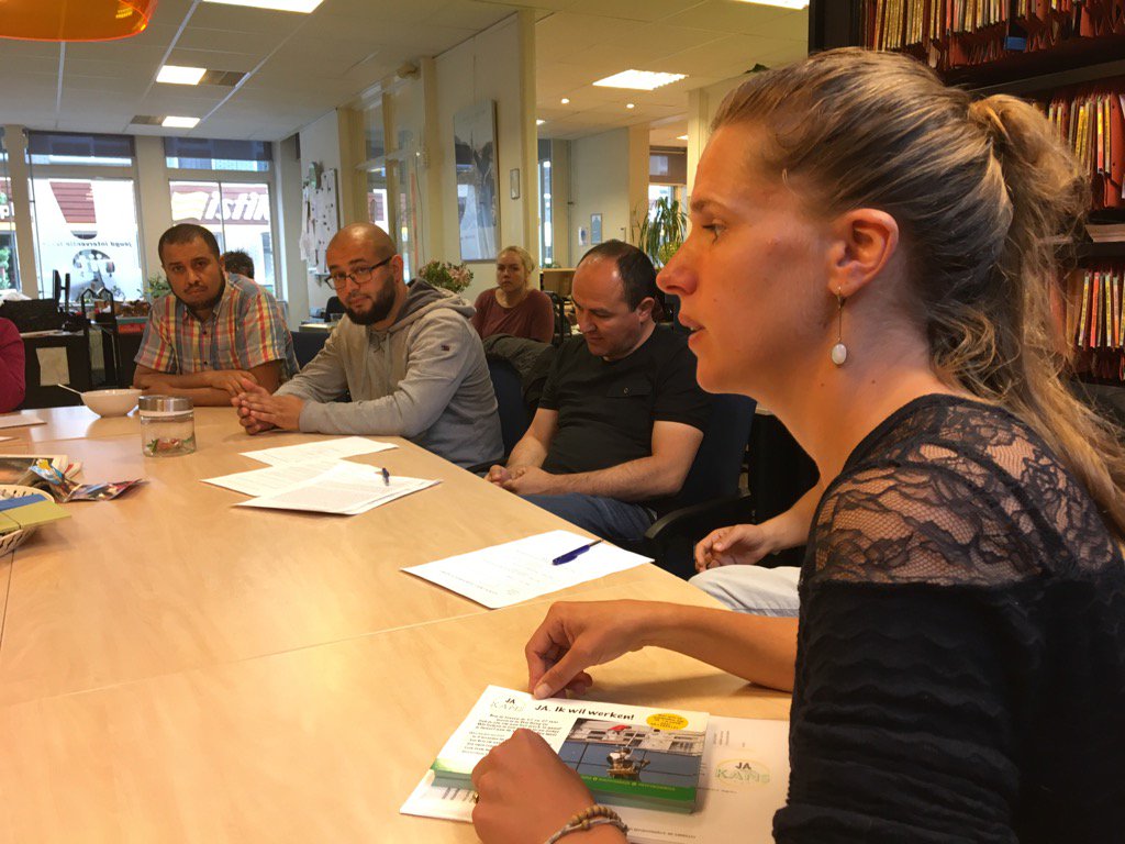 Samen met collega May vanmorgen project #JAvooreenkans gepresenteerd <a href="/HetJIT/">Het JIT</a> zij kennen de jongeren op zoek naar werk