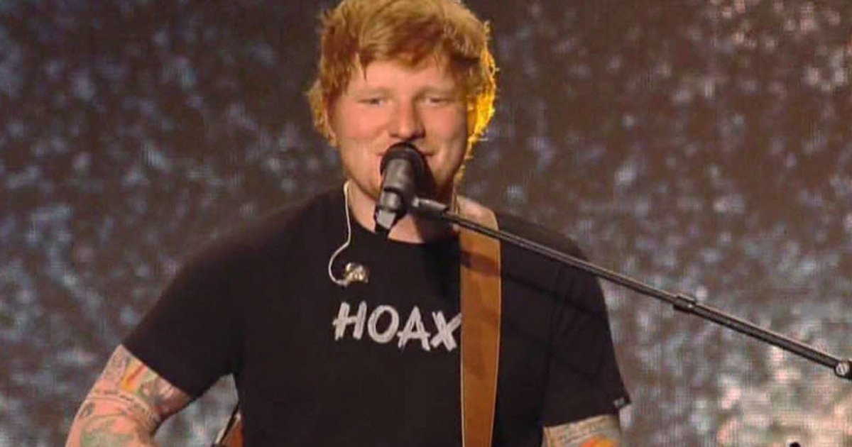 MusicCoOnline's tweet photo. Ed Sheeran Performs ‘Castle on the Hill’ at the 2017 Billboard Music Awards https://t.co/ZSGxJ6d4Ms https://t.co/heXhXTN4Ve