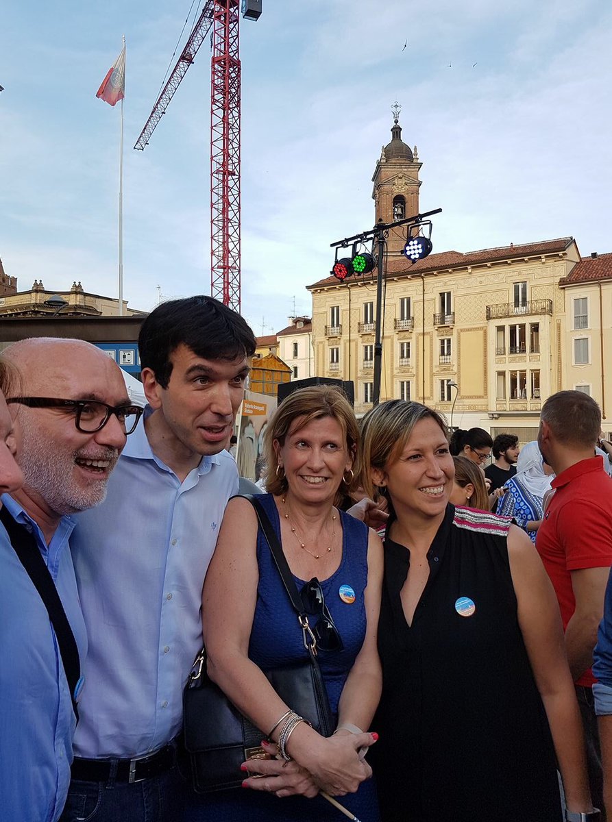 FrancescaPontan's tweet image. Con @maumartina a Monza per @scanagatti sindaco. Vota Pd vota #pontani #amministrative2017