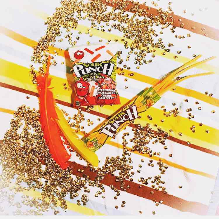 erelyle's tweet photo. Enjoying zingy, sweet, sour, and spicy punch straws and crafting. @Influenster @SourPunchCandy #gotitfree #punchup So good! 💥 https://t.co/AtFSLYwX42