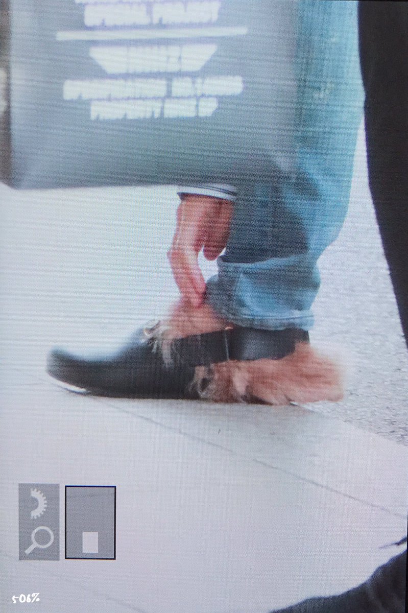 winterheat1127's tweet photo. baekhyun whining on his comment section after reading exo-l's opinion abt his shoes hahaha "y'all are too much" CUTIE 😂😂😂😆❤cr.rulerofwind_sh https://t.co/CVzms96Y8k