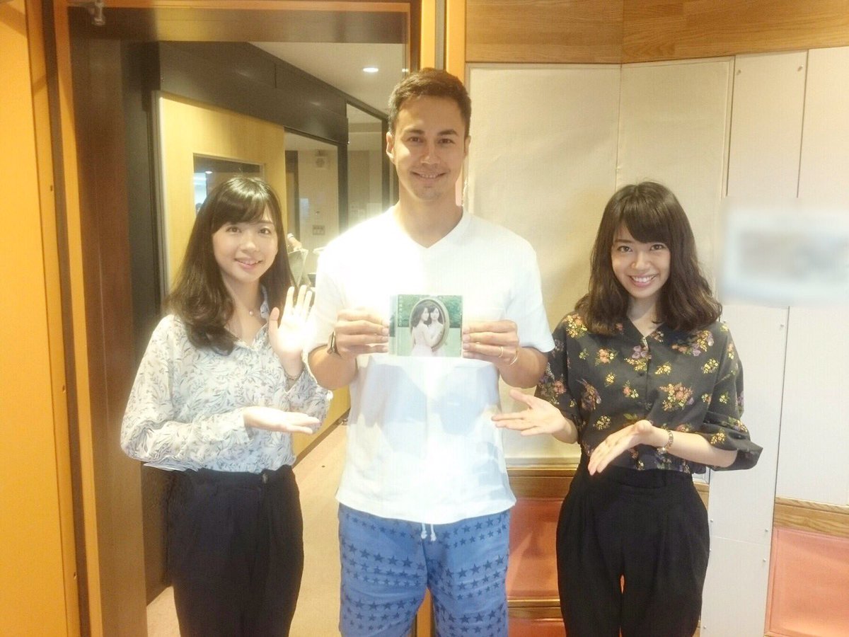 山田姉妹 山田華 山田麗 Nhkラジオ すっぴん お聴きくださった皆様ありがとうございました O 終始楽しくお話しさせていただきました 写真はパーソナリティのユージさんと お子様想いのとっても素敵な方でした O O 山田姉妹 Nhk Suppin