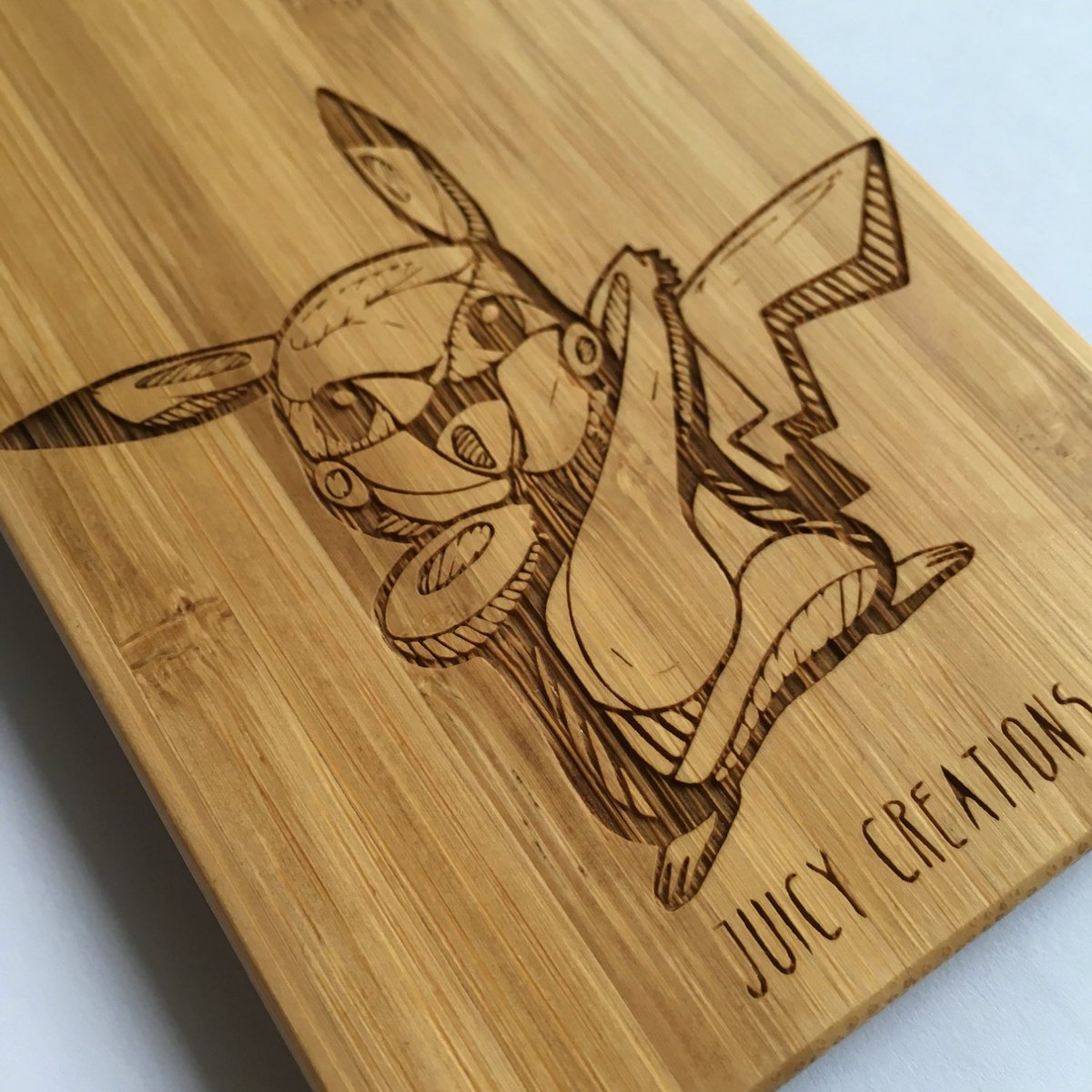 jessecrystalart's tweet photo. Pikachu // Bespoke Wooden Bamboo Engraved Phone Case Cover for iphon… https://t.co/Imyd7ptfMh #Etsy #BambooPhoneCase https://t.co/VUspi3O2mK