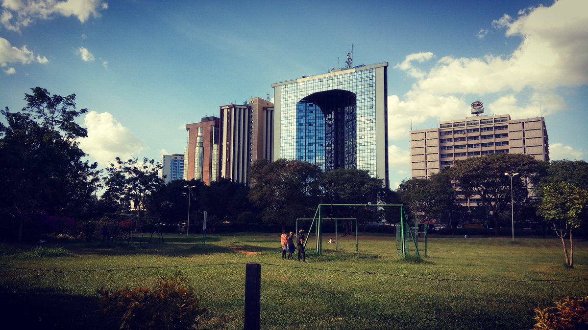 Ke_vlog's tweet photo. My country is the best. It's peaceful, beautiful and has loving hearts. #TribelessYouth #2017ForPeace #KenyaYetu https://t.co/yI4iDKtIkd