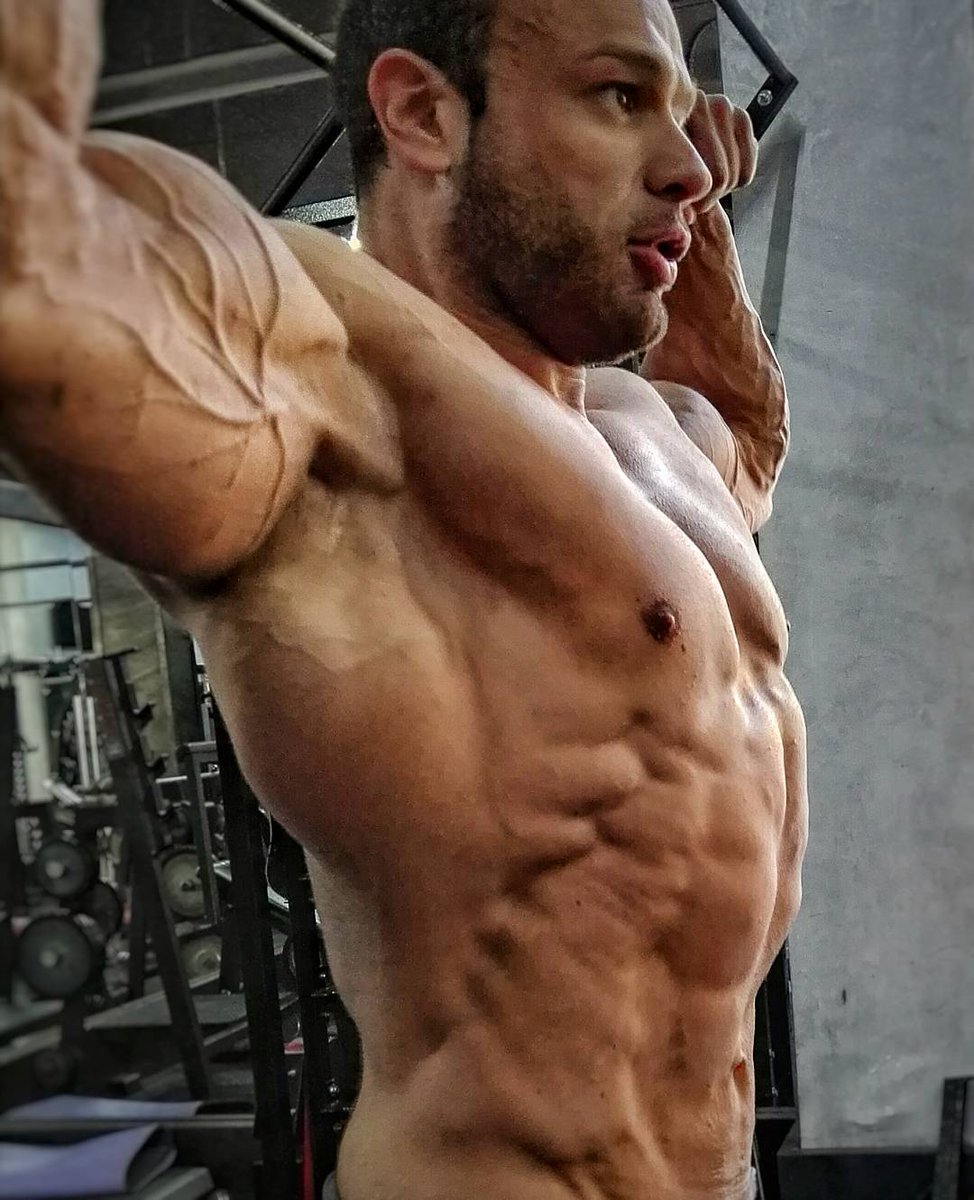 Bullpdr's tweet photo. 2 weeks out before the npc competition💪This year I feel more ready than ever  #KingoftheBodybuilding #Bodybuilding>>>https://t.co/XhyhWE3xVq https://t.co/FjO7byO07U
