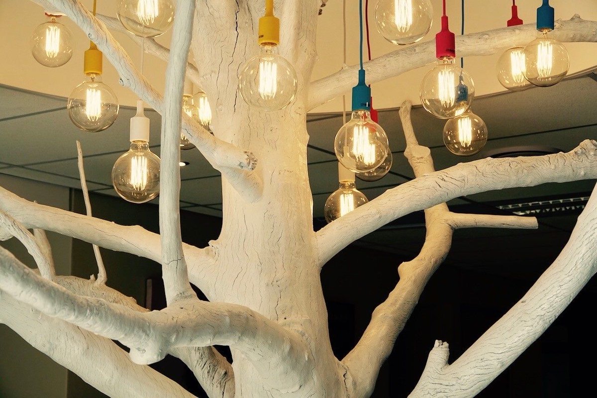 Biz_Marketing's tweet photo. OLC Experiential/@OfflimitComm has a new space https://t.co/YAaAhwlcYW by Jessica Tennant via @Biz_Marketing ft. @dionchang @fluxtrends https://t.co/wzQw0n4P3e