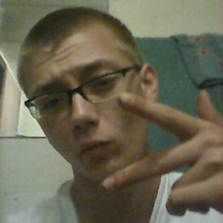 KidKush4200's tweet photo. #Chilling #BlazeUp #liveme 🔥🔥Kid_Kush_420🔥🔥:
https://t.co/f9IGrWqVlv https://t.co/jxUmoqyfeD