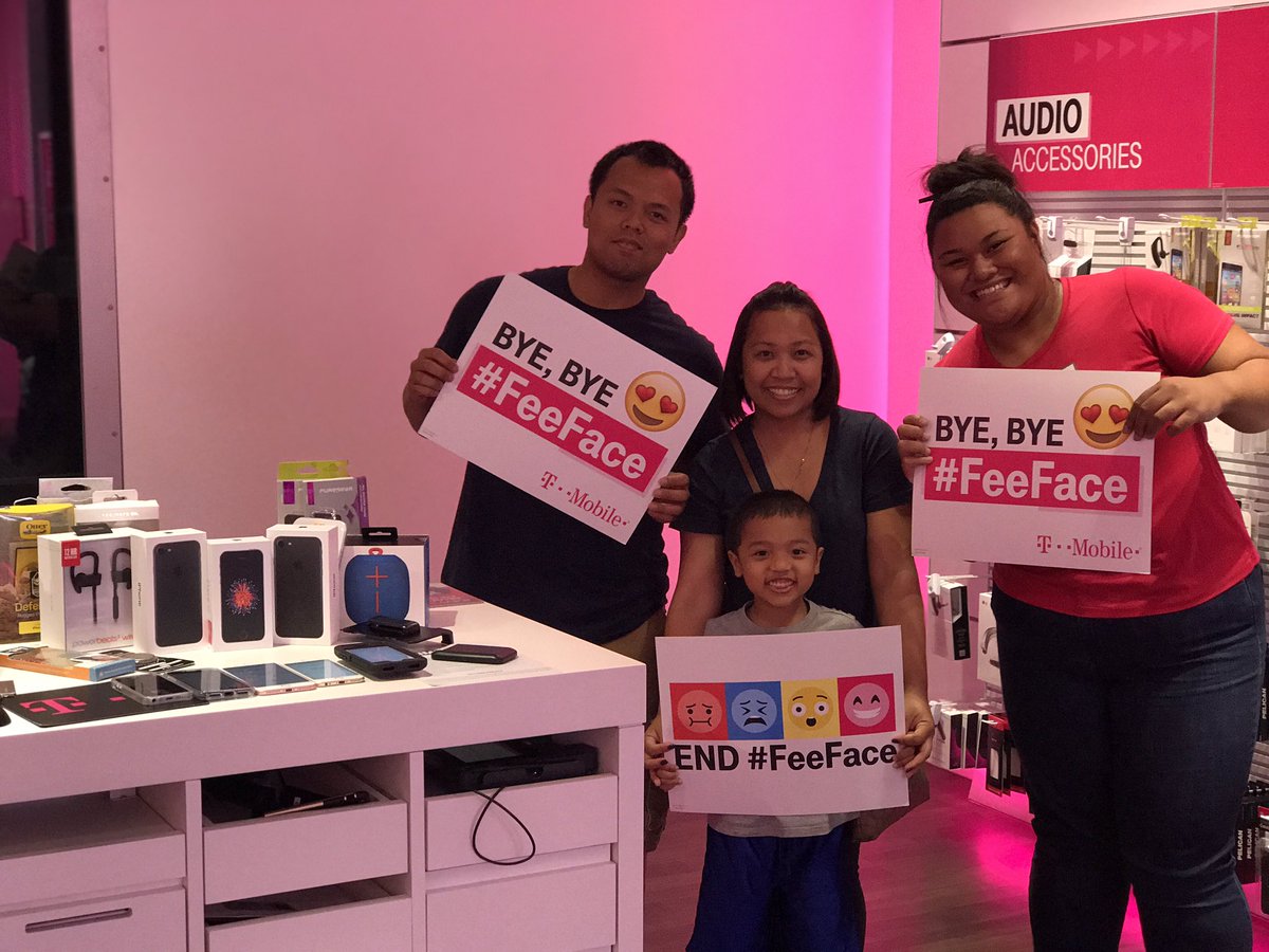 Vercules's tweet photo. Bye-Bye @ATT . Welcome to Saving More $$$! #COOLSTORE #UNCARRIER #EDUBWINS @Mr2Dar @ZeekCarlos @nazarma https://t.co/CeI2XDCRG6