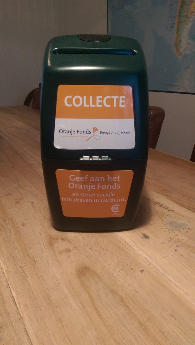Vandaag collecteren wij voor het @OranjeFonds in de wijk Blijdorp. De helft van de opbrengst gaat naar ons dus open uw deur en portemonnee!