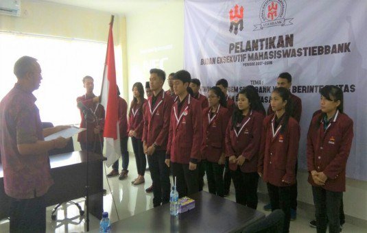 Pelantikan Pengurus BEM STIEBBANK – Periode 2017-2018 kampuspencetakpengusaha.com/dosen/4064