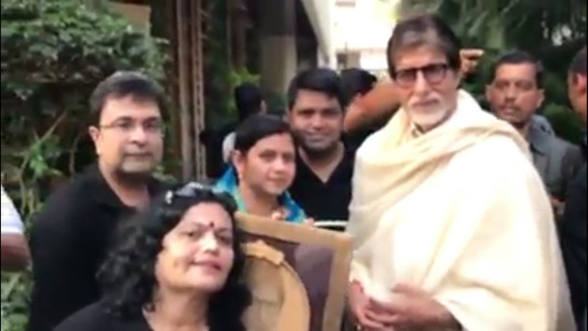 abfci's tweet photo. @janakraj13 @SrBachchan @israilbachchan @ruchi_ABEF @bigb21bigbshiv @vikasm12345 @Swetaprasad19 @yadavsunanda08 @alenushkaykina @luvAmitabh @Ravi_AB_EF @deepakjamitabh Good Afternoon Sir :) https://t.co/0LleK3aKk8
