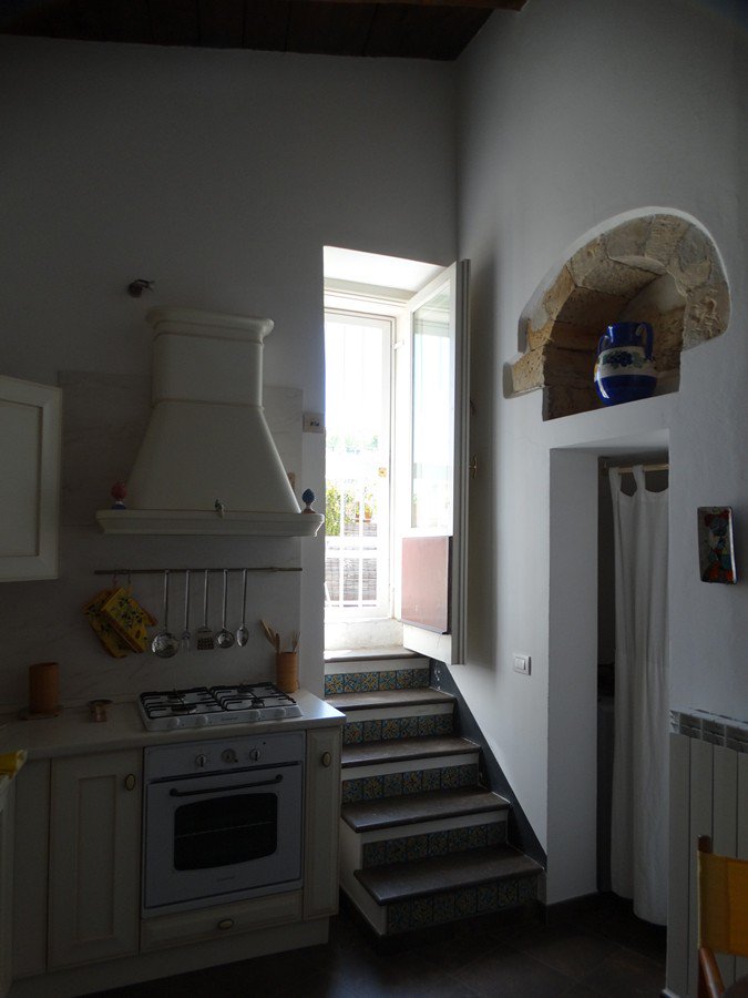 SicilyJohn's tweet photo. Right in the historical baroque centre of Ragusa Ibla this characteristic house beautifully restored with panoramic terrace., https://t.co/nor8W4l18p