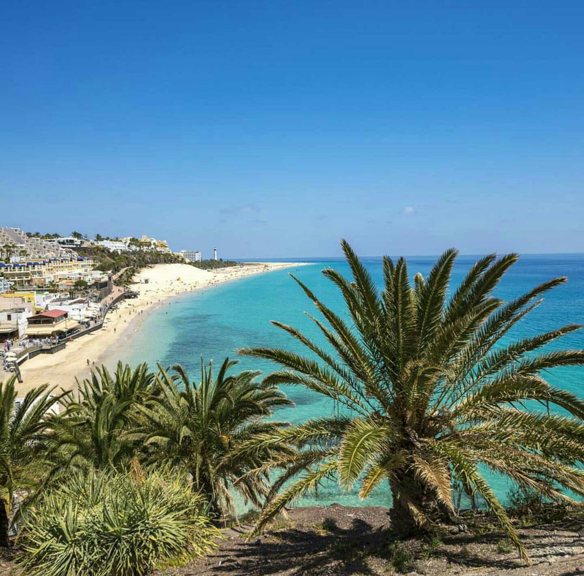 🇪🇸 Maravilloso día desde #playadeesquinzo, Fuerteventura. 🇬🇧 A wonderful day from #playadeesquinzo, Fuerteventura. 
📸Thanks to @marcusjaybee