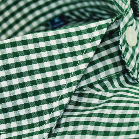 Día perfecto para llevar nuestra Dark Green ☀ #shakers 
shakers.es/collections/ca…
#FelizMartes #dailylook #onlinestore #greenday #shirt #brand