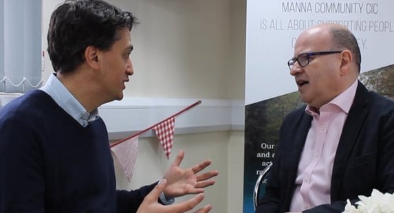 ianrmayer's tweet photo. .@ianrmayer @Ed_Miliband discuss doing #politics differently. Watch: https://t.co/nzhd99ZWss #GE2017 #TuesdayThoughts #doncasterisgreat https://t.co/f3hldp3uPG