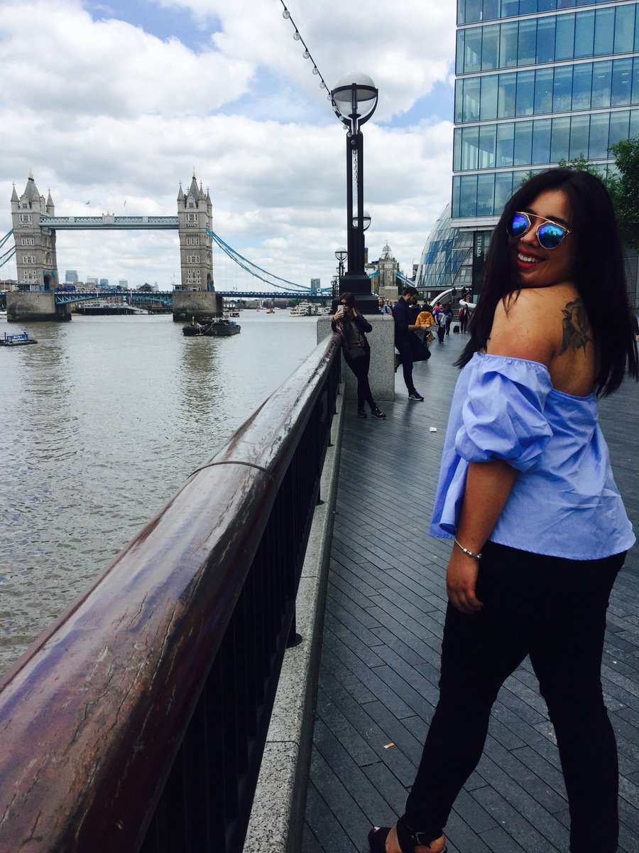 SteffiiGalvisG's tweet photo. Au pair 🇬🇧🇬🇧 https://t.co/ePtvELQjxj