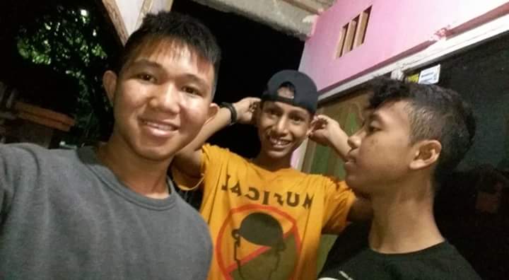 FathaPopa's tweet photo. Seperjuangan
#anakkost https://t.co/CEas2383Vl