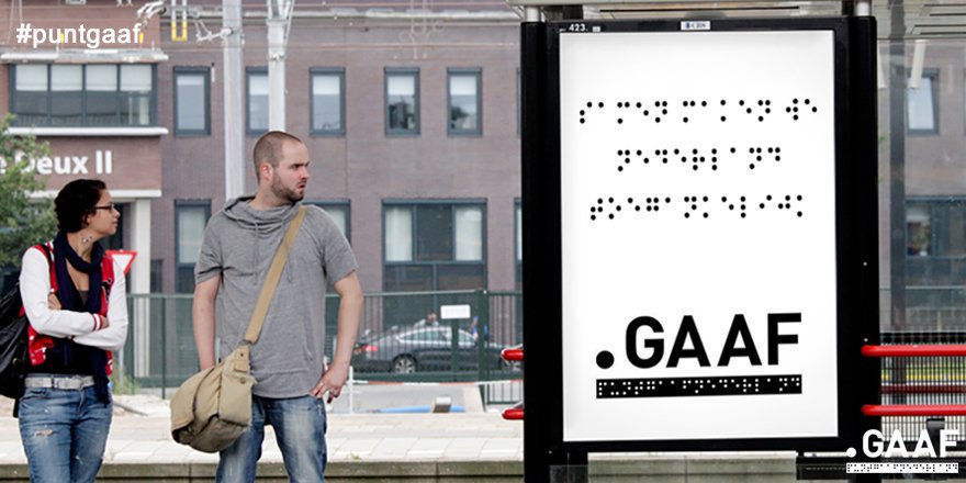 Reclame is er om op te vallen. Alleen niet iedereen valt het op. Zo wél! #braille #abri #toegankelijkheid