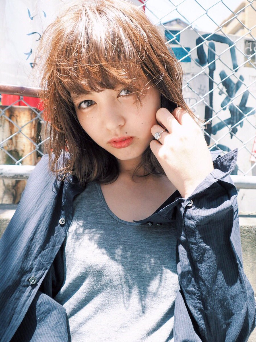 PCJewel_mayuko's tweet photo. 久しぶりに更新🙄（笑）
いつも仲良い美容師さんとの📸😎
やっぱりセンスあるな〜👏🏻
アイコンこれにしよ😪 https://t.co/RPiJMwbN7j