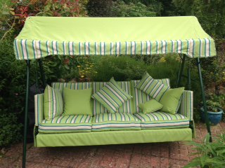 DiscoverUphols3's tweet photo. Sitting pretty: outdoor fabric to revitalise your garden - Discover Upholstery https://t.co/xrmmPm2fRM