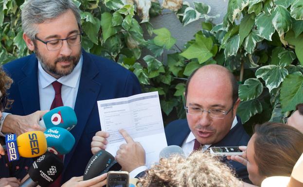 laverdad_es's tweet photo. El TSJ procesa a @PedroAntonio_RM por el 'caso Púnica' y lo sitúa solo a un paso del banquillo https://t.co/3oihnZBXuP https://t.co/XfCXIj3Hot