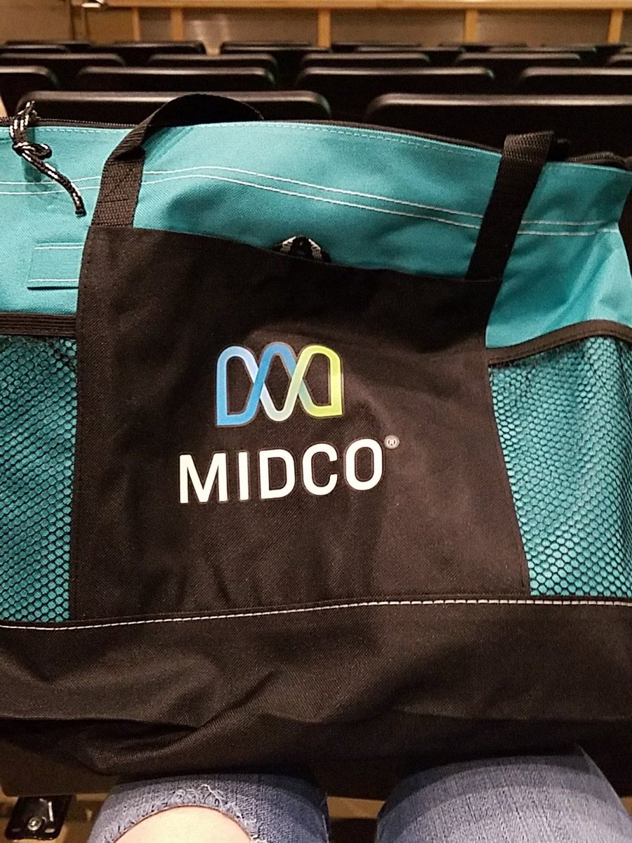 A_LittleBrandy's tweet photo. It's that time of year again! Metro tech camp!! And sweet swag bags! #metrotechcamp #midcoswagbag #continuouslearner #techie #techietuesday https://t.co/168BoTjeG7