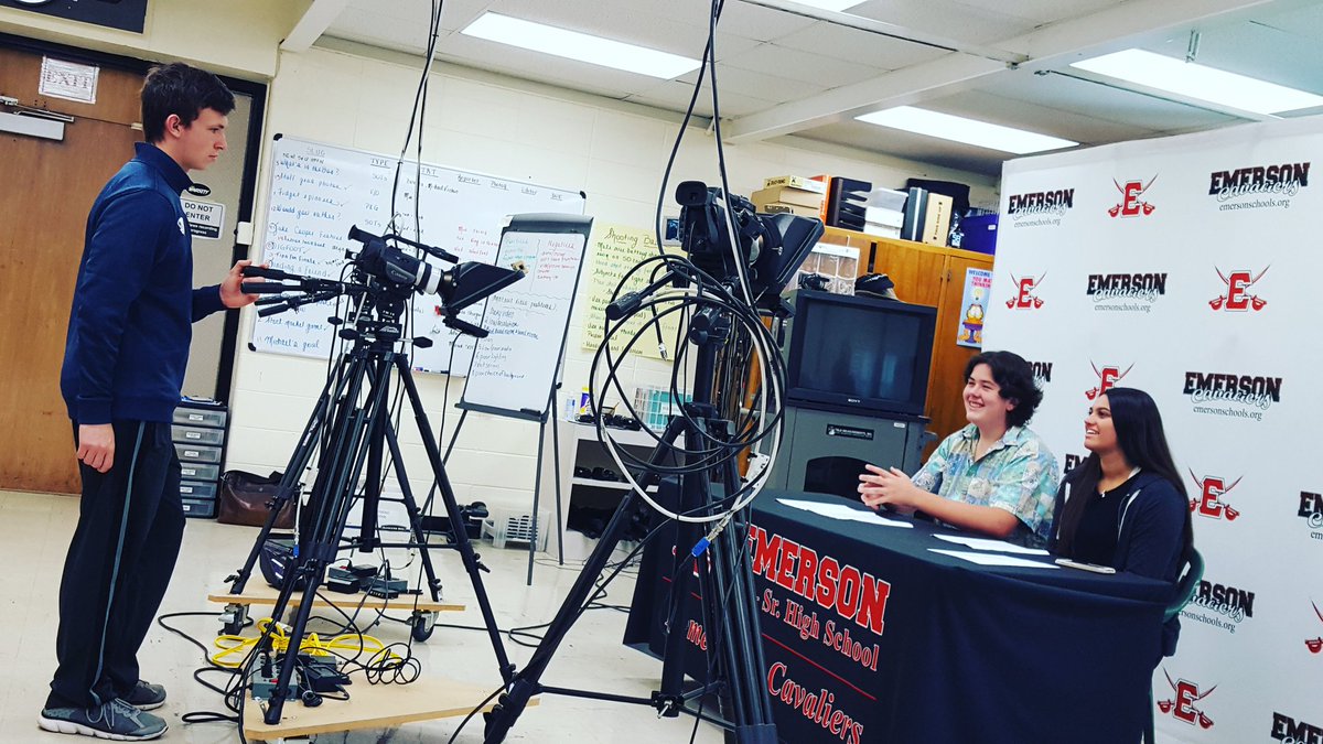 ehscavalier1's tweet photo. Videotaping daily morning announcements for "Wow Wednesday". #gocavos #journalism #wow https://t.co/y5PJCIhXfM