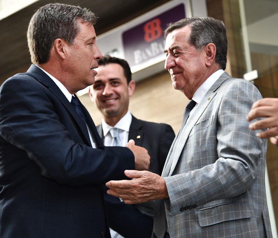 ElFinanciero_Ba's tweet photo. BanBajío inaugura sucursal en el Puerto Interior de Guanajuato https://t.co/xn7Z19nk7c https://t.co/id4q4aRGPm
