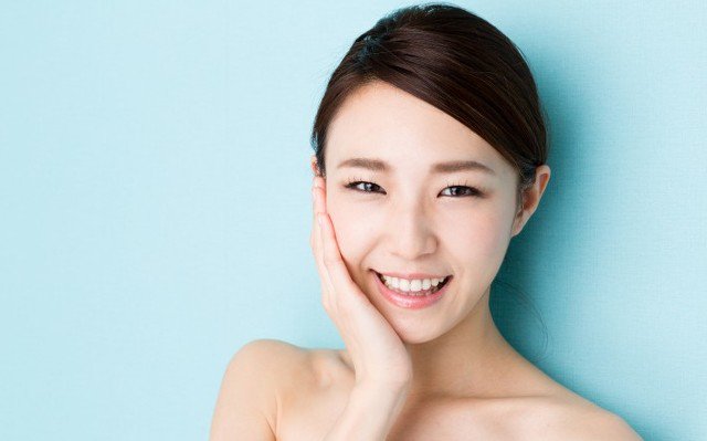 Estetic_es's tweet photo. Lo último en limpieza, hidratación y nutrición made in Korea llega a España con ocho productos de belleza unisex https://t.co/tRZwjxvrmr https://t.co/ckeX6DKxGu