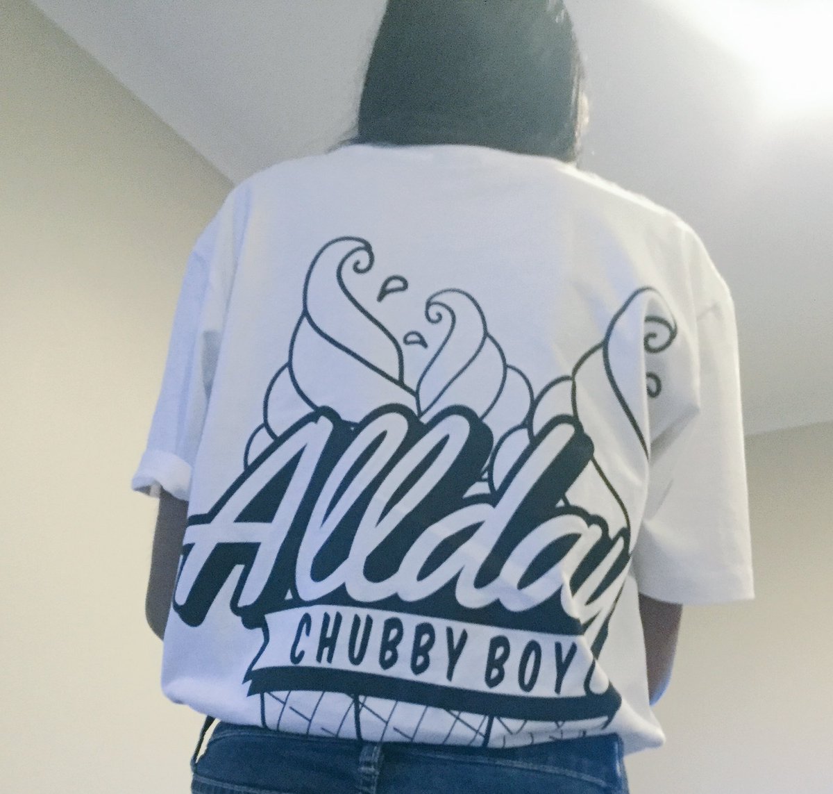 nasstybutfancy's tweet photo. when you rep @alldaychubbyboy's merch at uni and you get compliments from all your mates https://t.co/4xWNN3Pik6