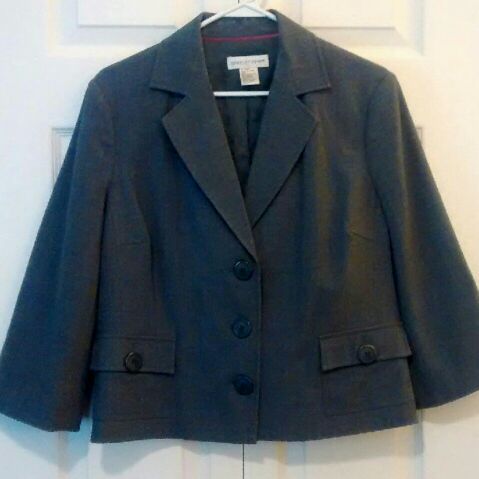 CappysCreations's tweet image. #Ladies LongSleeve Size12 Gray Collared #Coat NewportNews #BasicCoat #Business ebay.com/itm/Ladies-Lon… @eBay #womaninbiz #career #womansmart