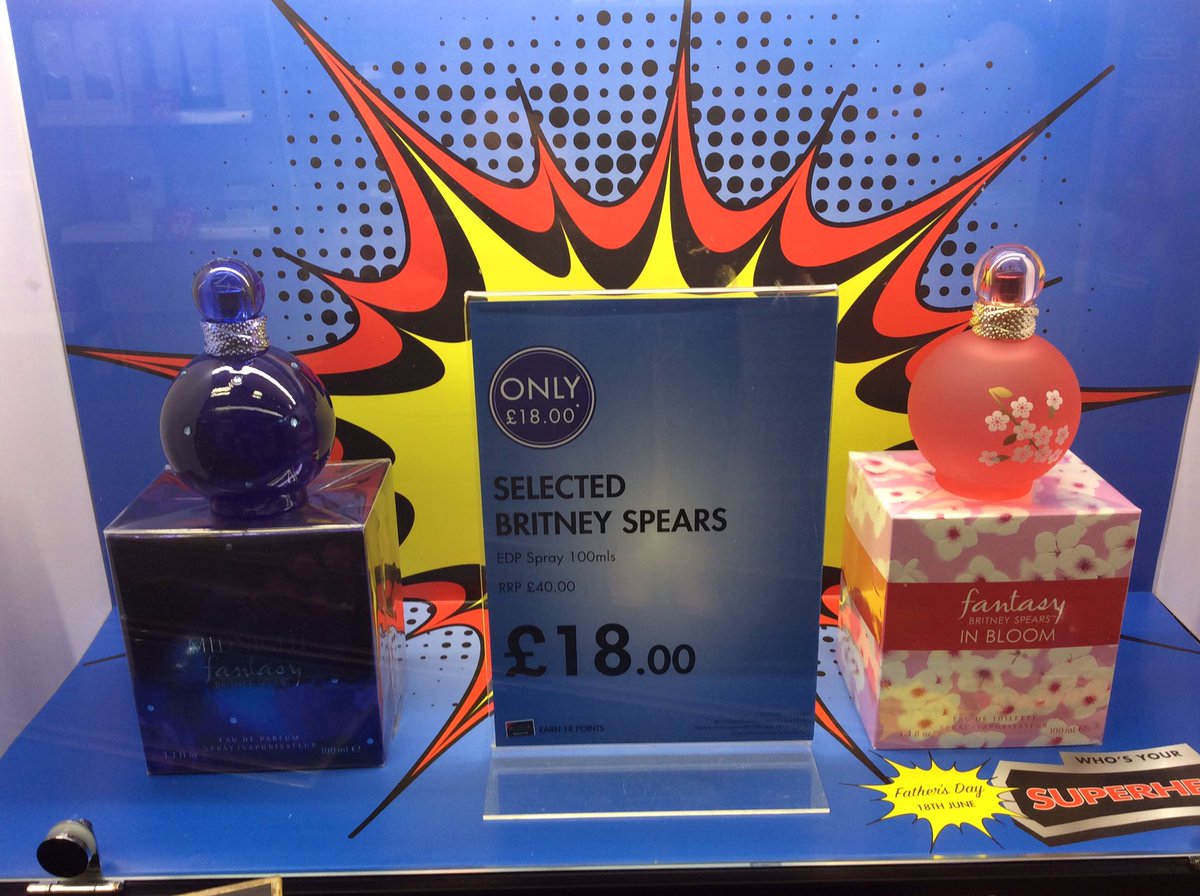 tps_hillstreet's tweet photo. Selected Britney Spears scents only £18! 🌸✨#britneyspears #midnightfantasy #fantasyinbloom @TPStrinityleeds @TPSPeople @bentleydm66 https://t.co/9vuctZv8fa
