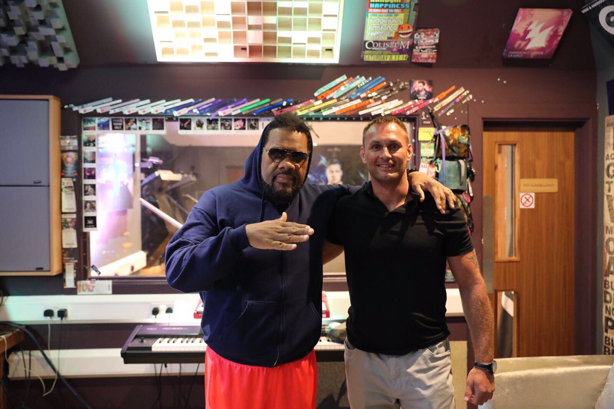 TEAMCOLOSSEUM's tweet photo. In the Studio with Fatman Scoop #closeprotection #security #vip #studio #london #uk #praesidiumglobal #bodyguard https://t.co/w4f3H48aGy