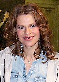 6 June 1955: American singer and standup comic Sandra Bernhard born. Happy Birthday!
 