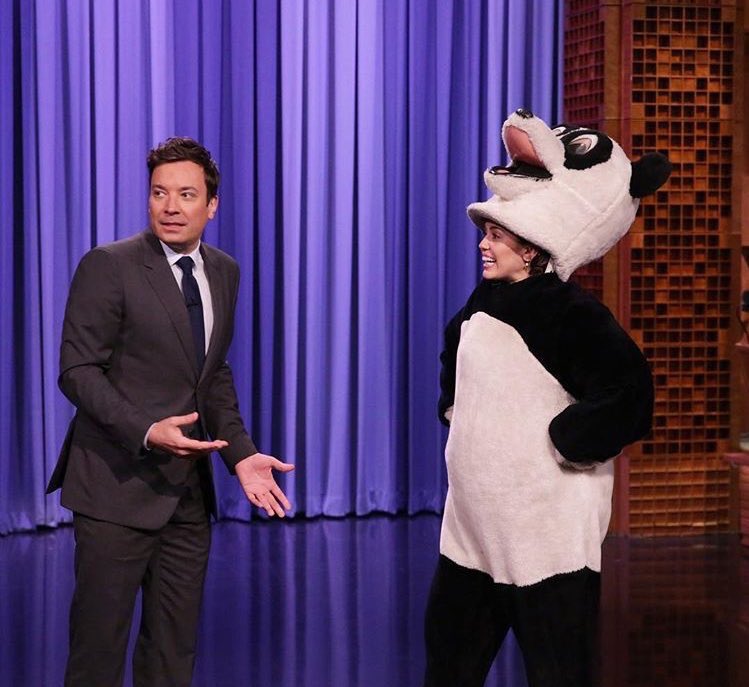 TeamMCAussie's tweet image. Apparently Miley will be on @FallonTonight on Wednesday June the 14th!