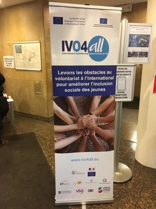 enricomborrelli's tweet image. #ivo4all progetti vanno condivisi con #giovani. Importante valorizzare esperienze ex volontari per nuove progettualità @amesci1996