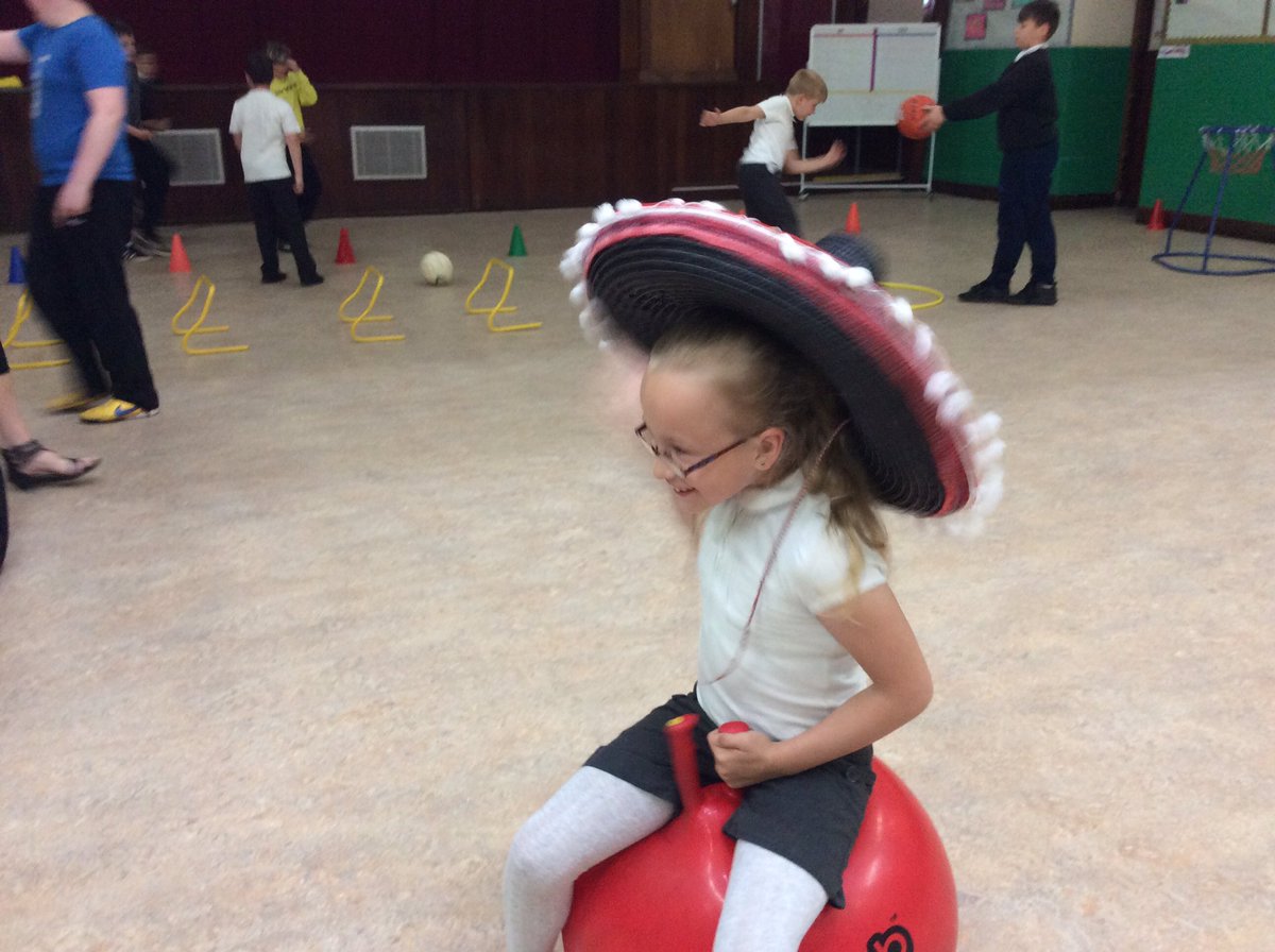 P7Room14's tweet photo. Great day yesterday at our #Northsound500Faces fundraising day in the hall! https://t.co/dO1KSERRYa