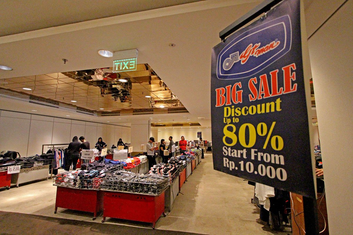 ThamrinNine's tweet photo. Bazaar Big Sale GT Man (Elle Home, Body Wild, GT man sport) 6-8 Juni 2017, Discount Up to 80% @thamrinnine ballroom #bazaarjkt #bazaar https://t.co/OZMiX1ySoI