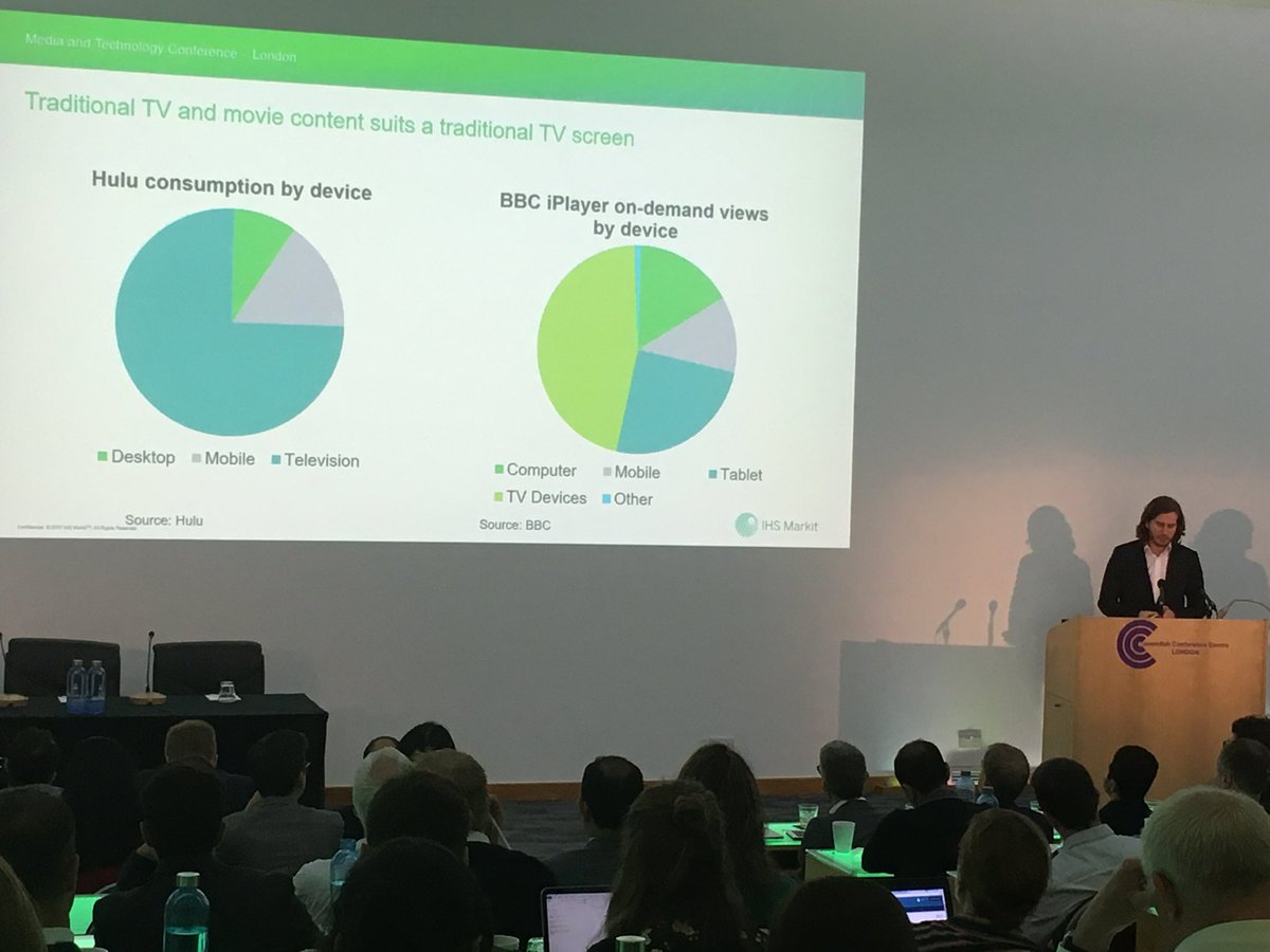 Maria Rua Aguete tweet media