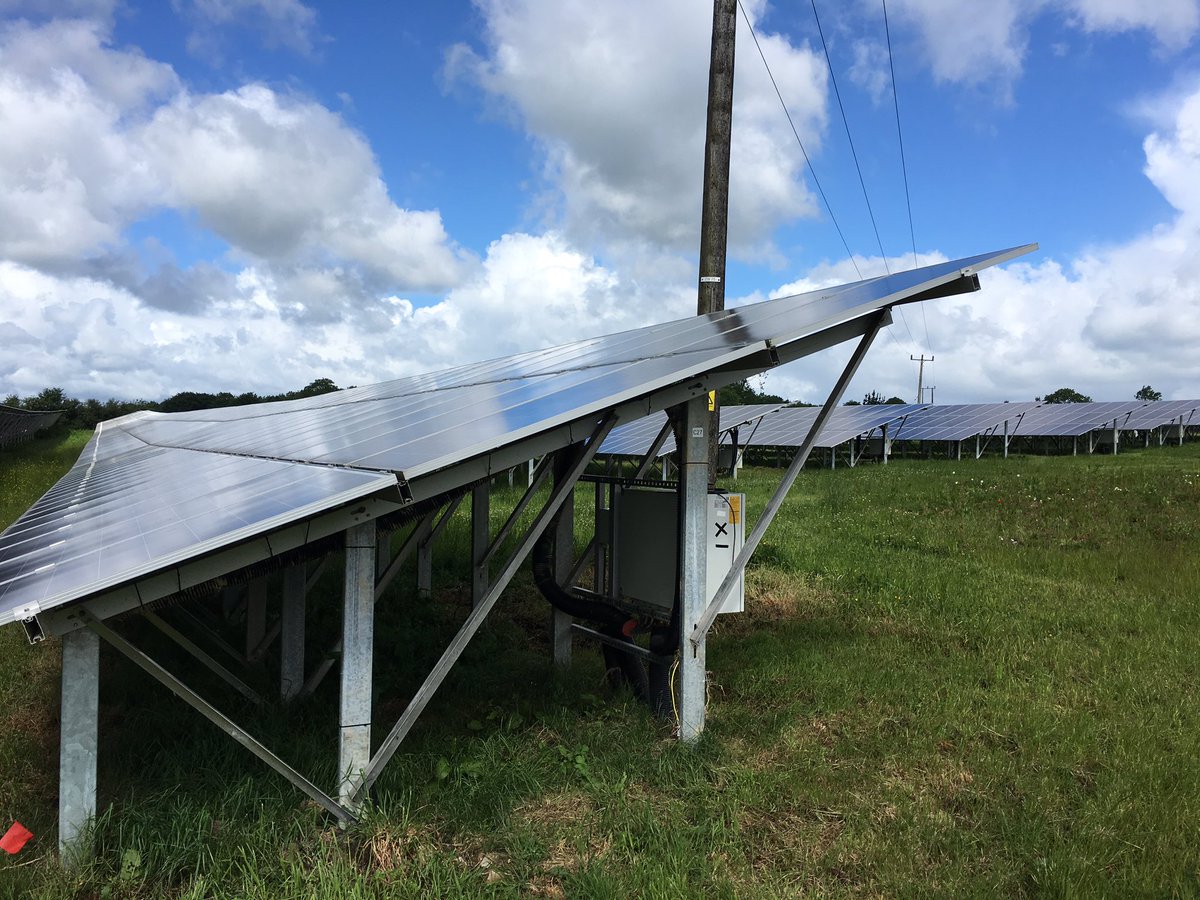JoeMansLS's tweet photo. Just arrived on site with Anesco to find electrical faults on cables within a solar farm in Cornwall. https://t.co/xqsi38Kn2G