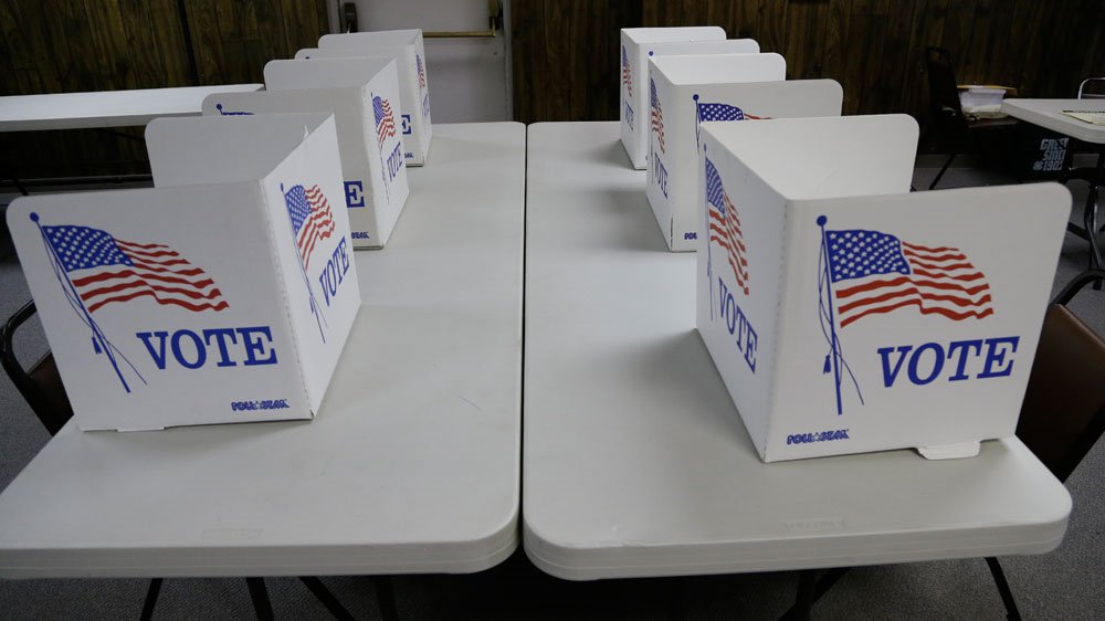 AJEnglish's tweet photo. Russian hackers allegedly attacked US voting system, according to a leaked NSA report https://t.co/OPZoo6KjoS https://t.co/KpmQ2r1l33