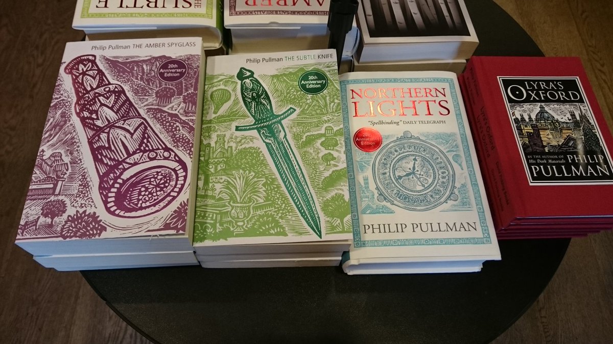 WaterstoneStAlb's tweet photo. Join us for the worldwide read-along of His Dark Materials starting with a discussion of Northern Lights 25/07 6-7pm #PullmanBooks https://t.co/6tVpC8IDFx