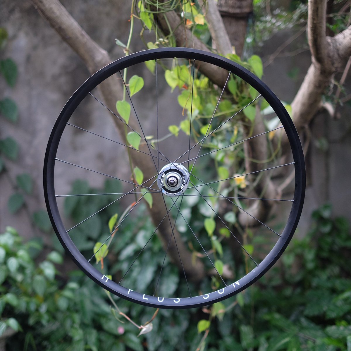 h plus son track wheelset