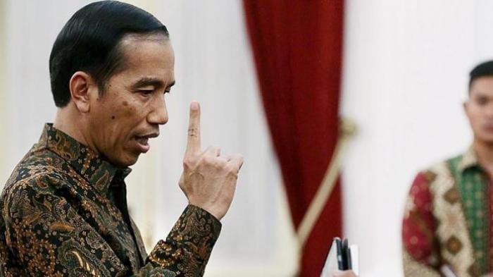 areabetting's tweet photo. Miris!!!Jokowi Menegaskan Kepada Elite Politik yang Suka Memfitnahnya… https://t.co/y4ECISQ50w https://t.co/o2Y3YrYT39