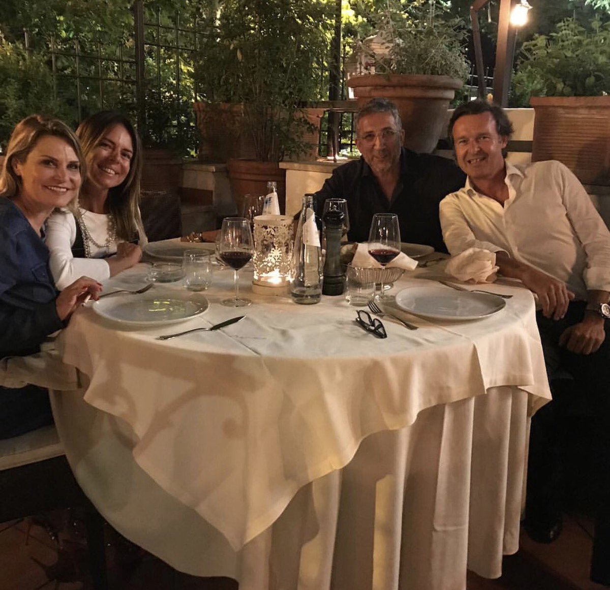Simo_Ventura's tweet photo. About last night @peregopaola @PrestaLucio #Gerò 
#repost @peregopaola #friends #seratadivertente #amiciritrovati #riderefabenealcuore https://t.co/uRAg6bh9dv