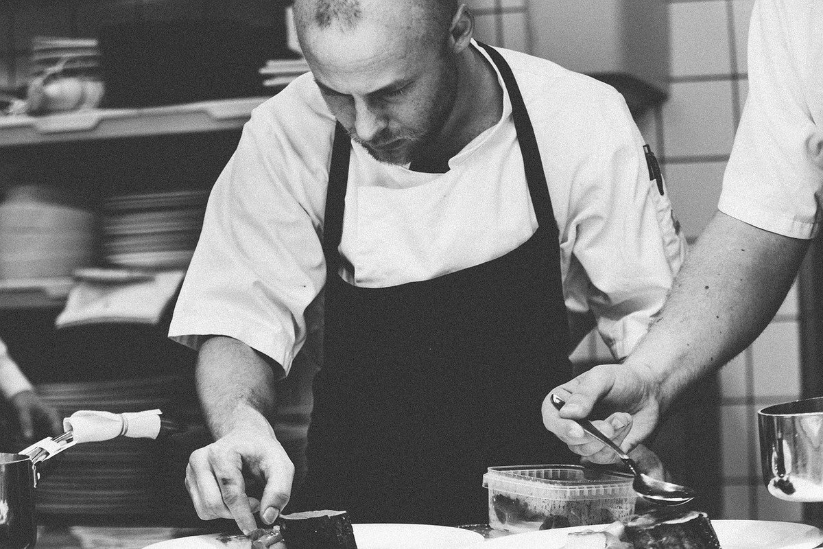 iamcooking_za's tweet photo. Are you a chef looking for an extra income? We’d love to hear from you &amp; get you listed. Drop us a line: info@iamcooking.co.za
#ChefsWanted https://t.co/DMAYW7ZBi6