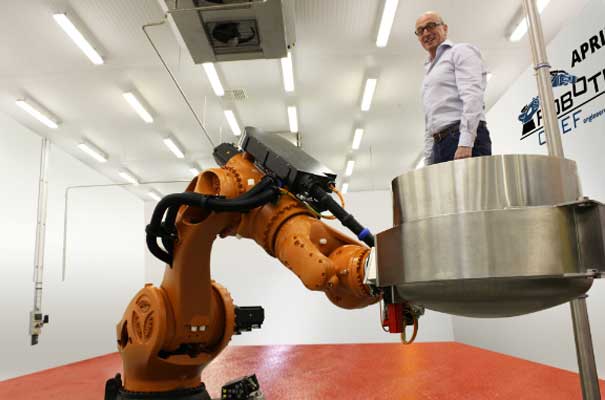 £2.1m investment gives #Peterborough based <a href="/OALgroup/">OAL</a> an edge in #food #robotics bit.ly/2sN19h6