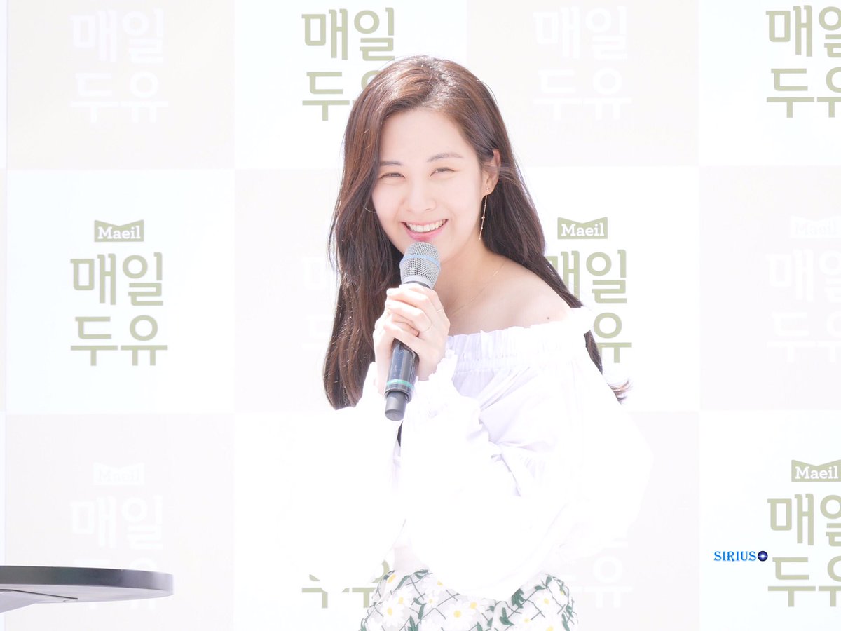  [PIC][03-06-2017]SeoHyun tham dự sự kiện “City Forestival - Maeil Duyou 'Confidence Diary'” vào chiều nay - Page 3 DBoW7P0UMAEQmXE